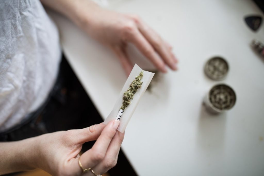 The Dangers of Rolled Cigarettes