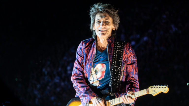 KEITH RICHARDS SPEAKS ABOUT HIS DECISION TO STOP DRINKING HARD LIQUOR