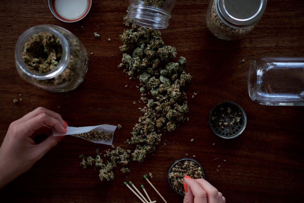 SHAWN MENDES VOICES AFFINITY FOR WEED AND FANS VOICE CONCERN