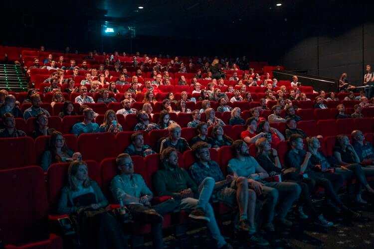 THE BIZARRE AND DANGEROUS TREND OF ALCOHOL IN MOVIE THEATERS