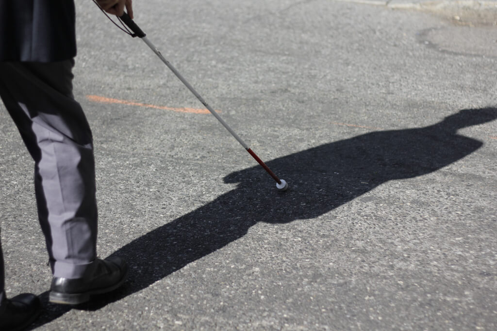 HOW TO FIND A REHABILITATION PROGRAM FOR A BLIND ALCOHOL ABUSER OR ALCOHOLIC