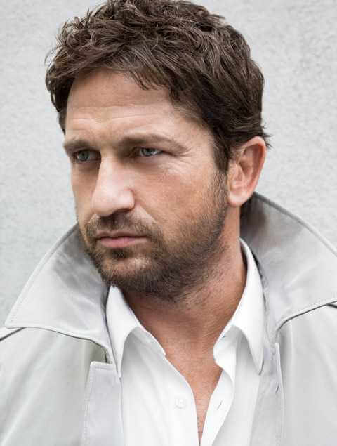 GERARD BUTLER COMPARES ADDICTION THERAPY TO “SPRING CLEANING”