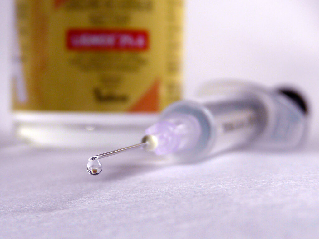 CAN THE “NICOTINE VACCINE” HELP YOU QUIT SMOKING?