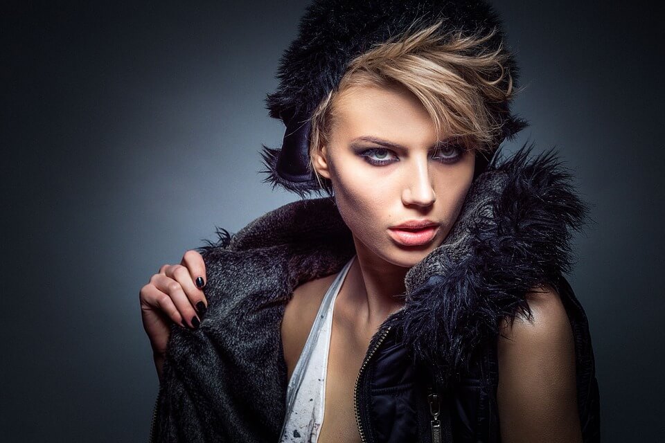 The Dark Side of Modeling and Drug Use