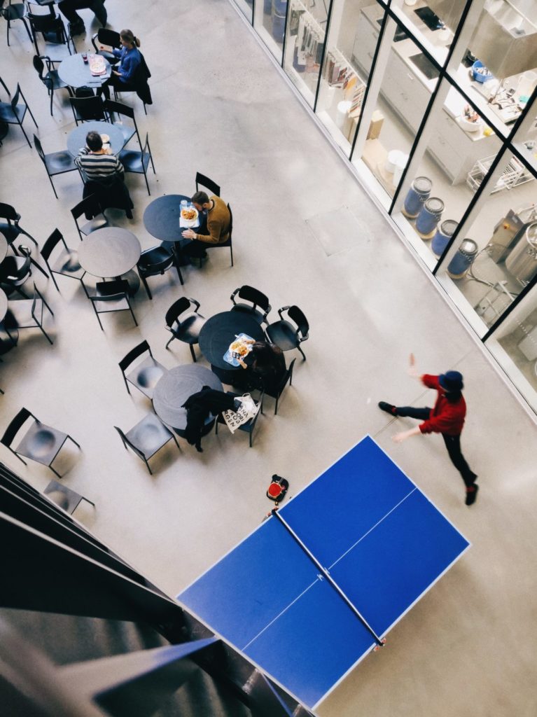 7 Quick Mood Enhancers You Can Do During Your Lunch Break
