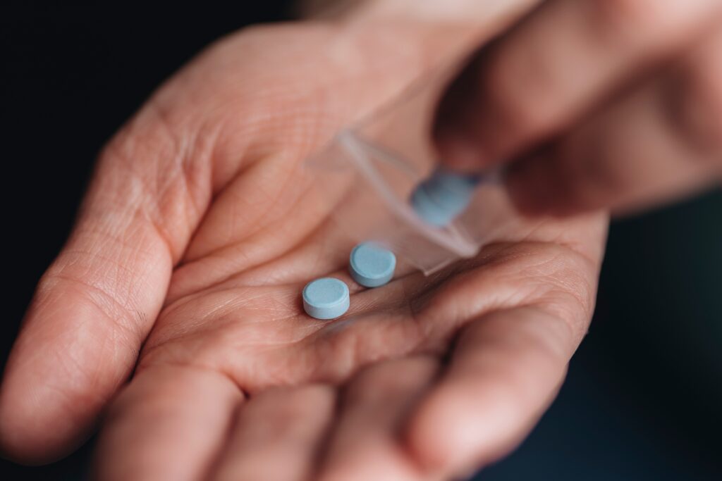 Blue Pill Round 031: A Complete Guide to Identification, Uses, and Safety-bluepill1.jpg