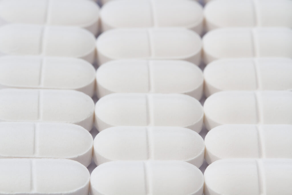 Benzedrine: The Rise and Fall of America's First Amphetamine Wonder Drug-benzedrine drug 1.jpg